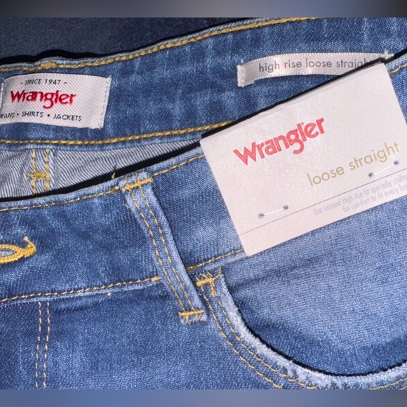 WRANGLER HIGH RISE LOOSE STRAIGHT CROPPED JEANS DENIM PANTS DISTRESSED WIDE NWT - Picture 8 of 8